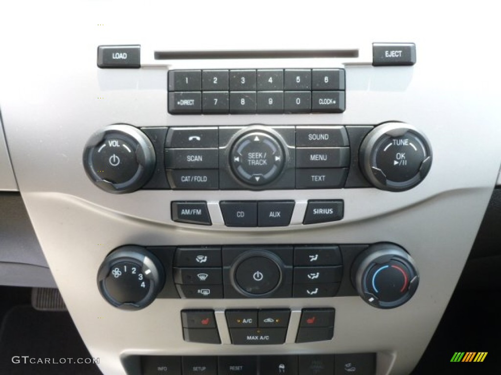 2010 Focus SES Sedan - Sterling Grey Metallic / Charcoal Black photo #19