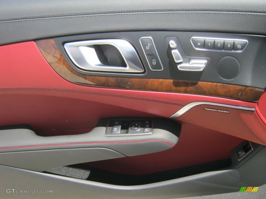 2013 Mercedes-Benz SL 550 Roadster Red/Black Door Panel Photo #68162850