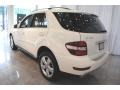Arctic White - ML 350 4Matic Photo No. 4