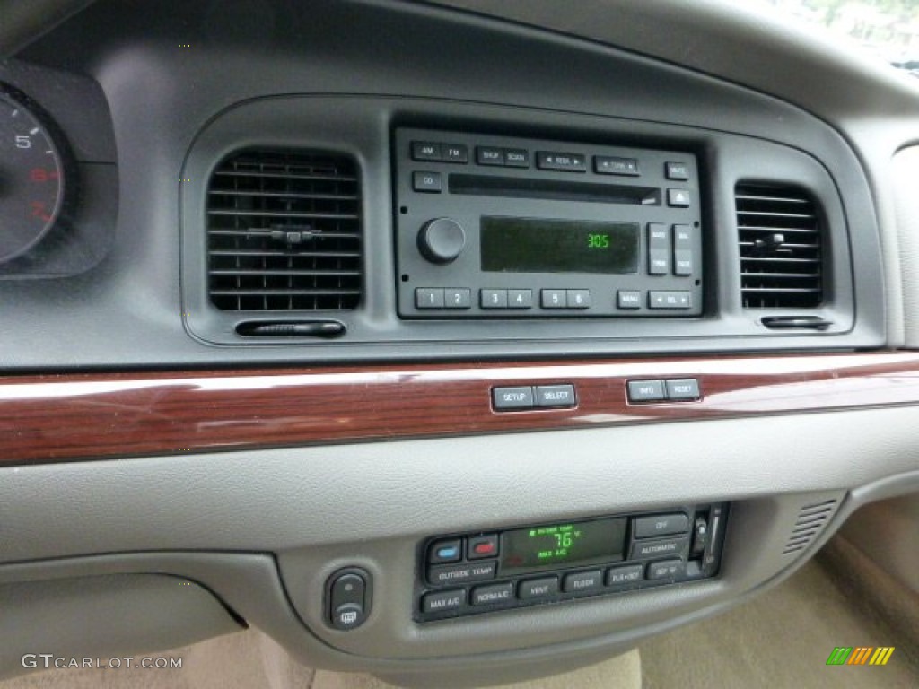 2011 Ford Crown Victoria LX Controls Photo #68165154
