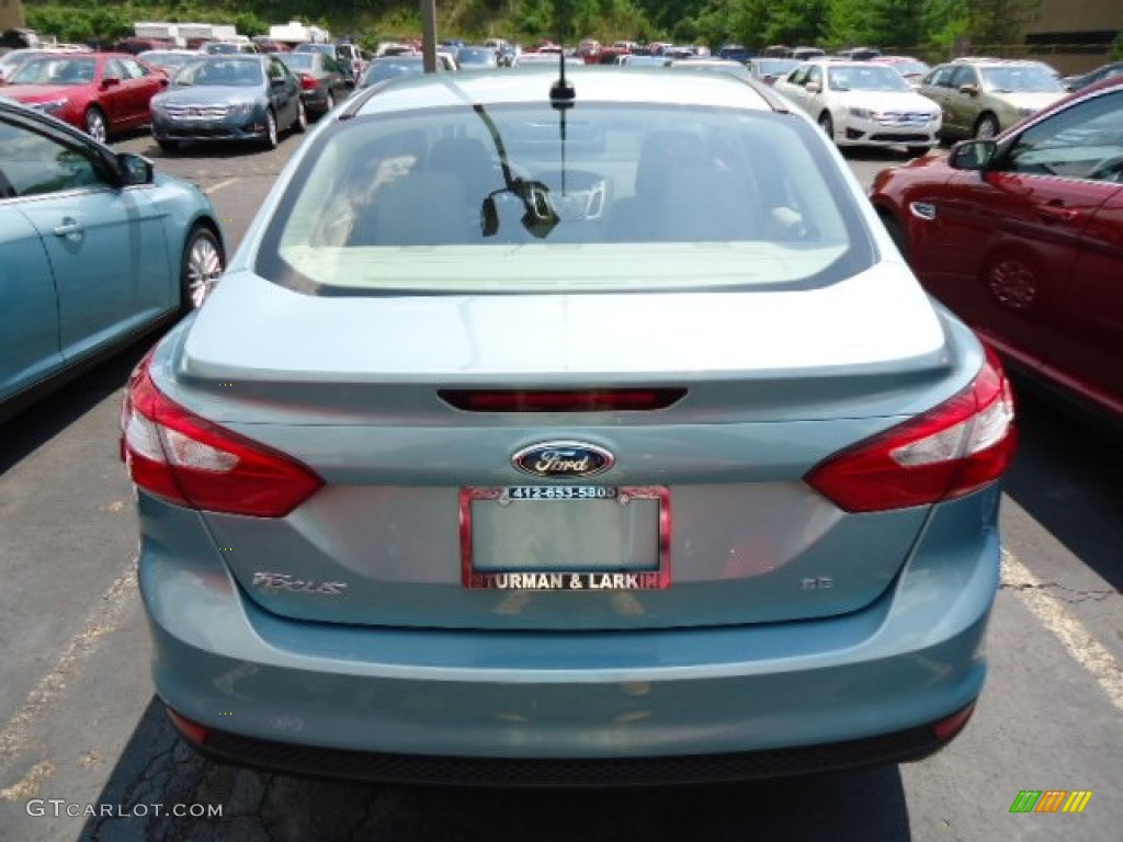 2012 Focus SE Sedan - Frosted Glass Metallic / Stone photo #3