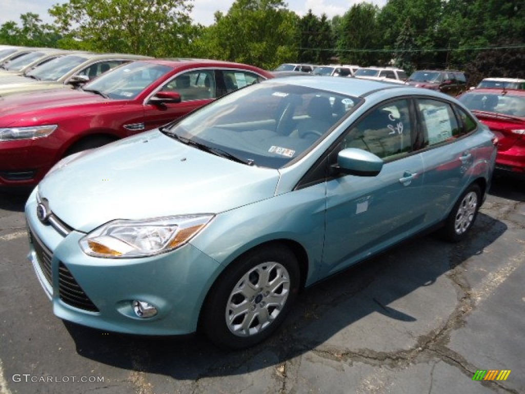 2012 Focus SE Sedan - Frosted Glass Metallic / Stone photo #5