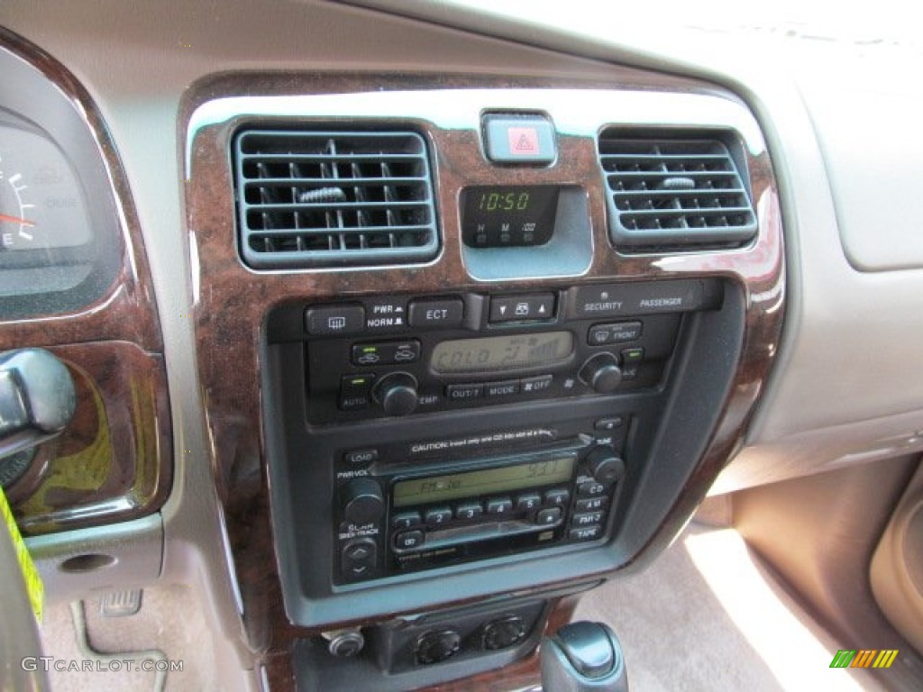 2001 Toyota 4Runner Limited 4x4 Controls Photos