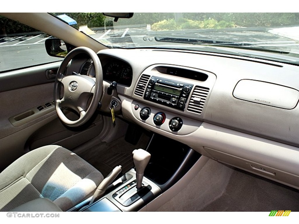 2002 Camry LE - Black Walnut Pearl / Taupe photo #12