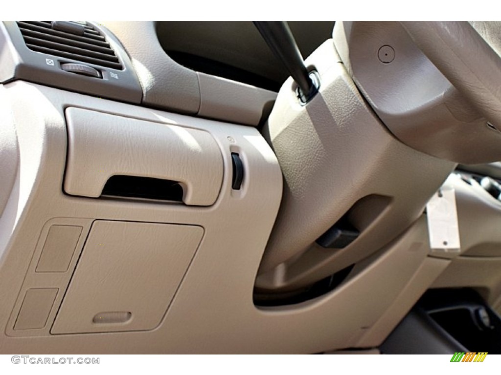 2002 Camry LE - Black Walnut Pearl / Taupe photo #33