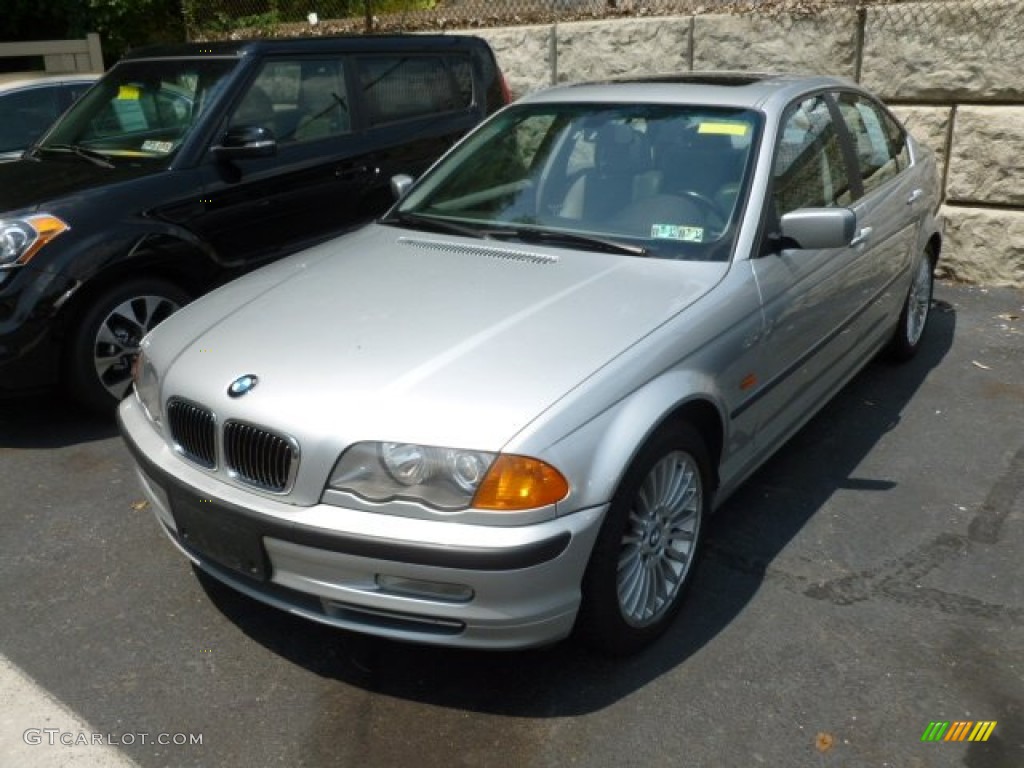 2001 3 Series 330i Sedan - Titanium Silver Metallic / Grey photo #3