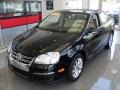 Black - Jetta SE Sedan Photo No. 1