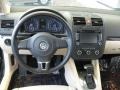 Black - Jetta SE Sedan Photo No. 10