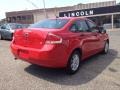 Vermillion Red - Focus SE Sedan Photo No. 7