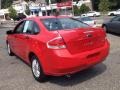 Vermillion Red - Focus SE Sedan Photo No. 9