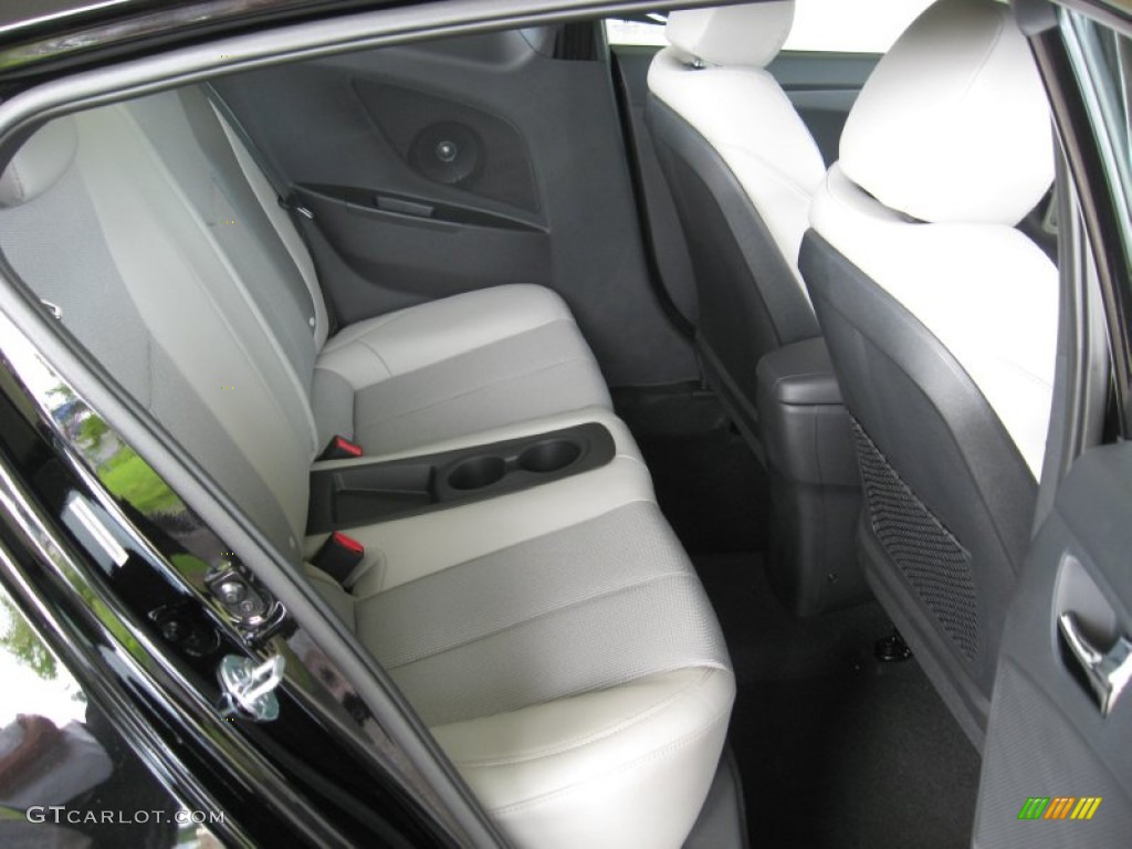 2013 Hyundai Veloster Standard Veloster Model Rear Seat Photo #68176530