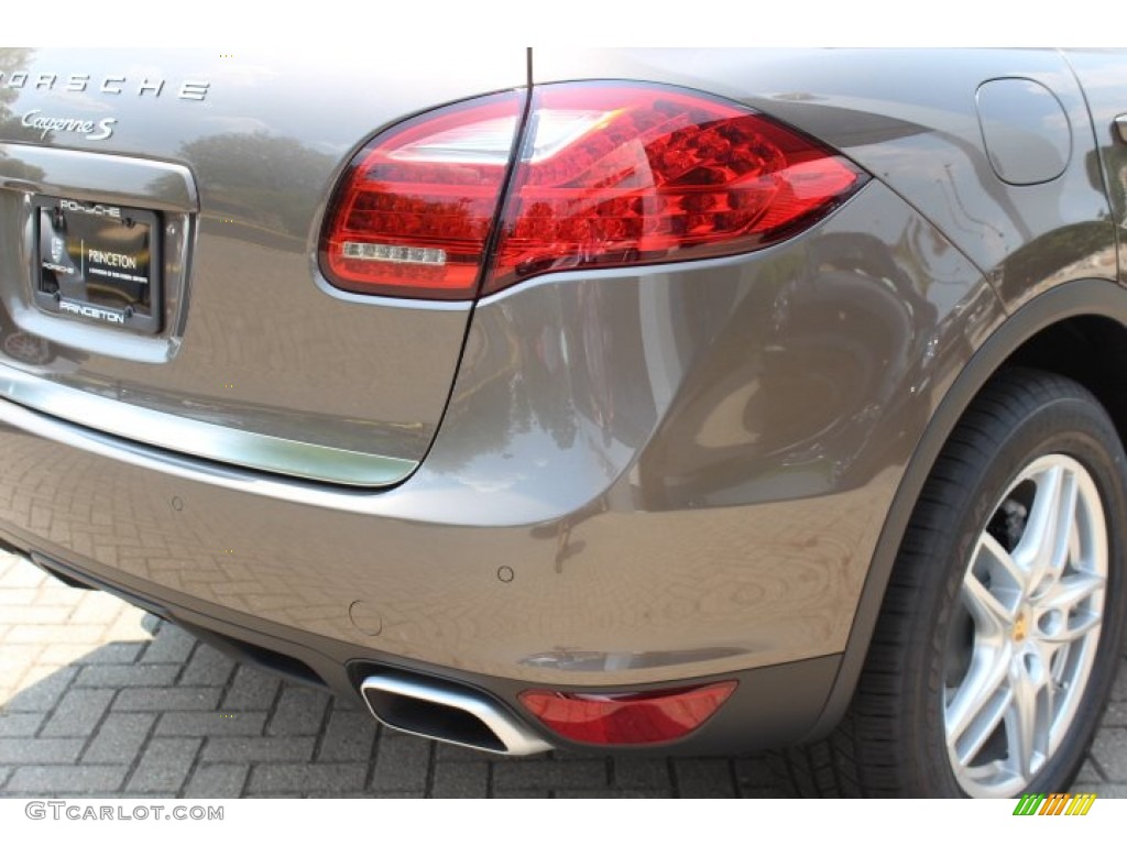 2013 Cayenne S - Umber Metallic / Luxor Beige photo #23