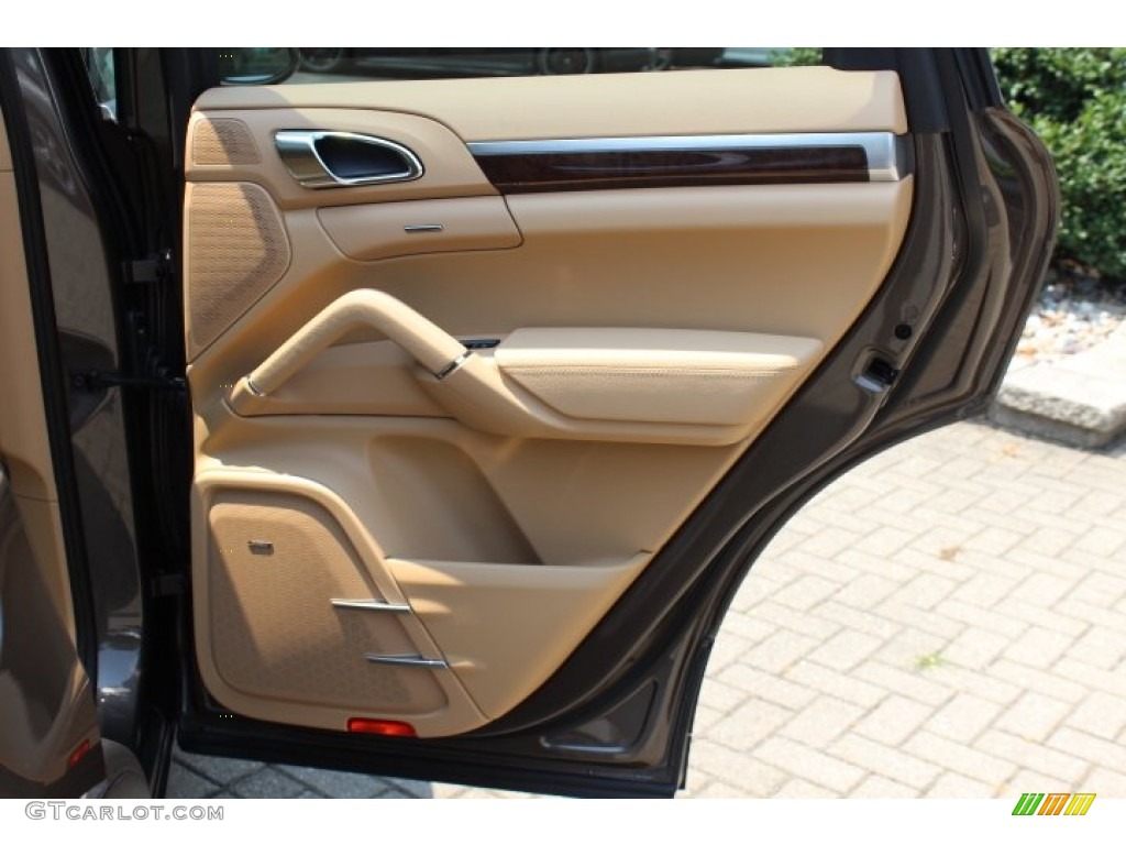 2013 Porsche Cayenne S Luxor Beige Door Panel Photo #68176863