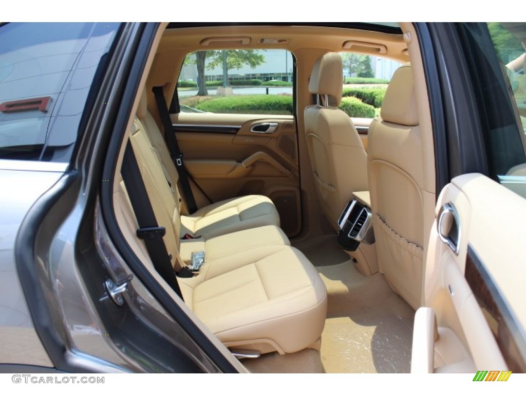 Luxor Beige Interior 2013 Porsche Cayenne S Photo #68176872