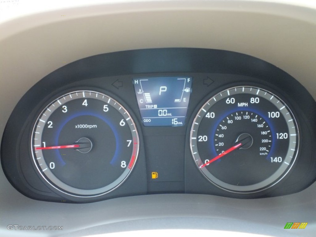 2013 Hyundai Accent GLS 4 Door Gauges Photos