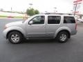 2005 Silver Lightning Metallic Nissan Pathfinder LE  photo #4