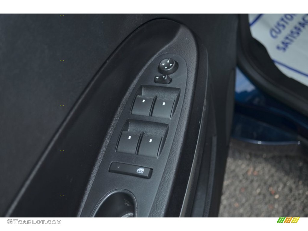 2011 HHR LS - Imperial Blue Metallic / Gray photo #18