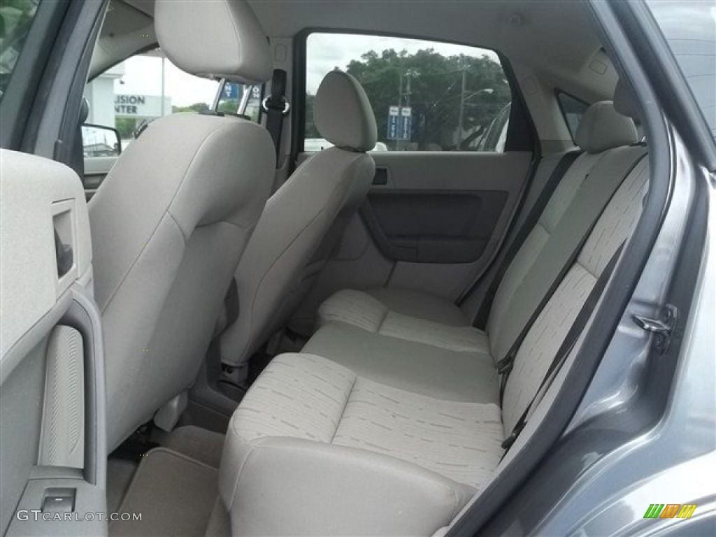 2011 Focus SE Sedan - Sterling Gray Metallic / Medium Stone photo #16