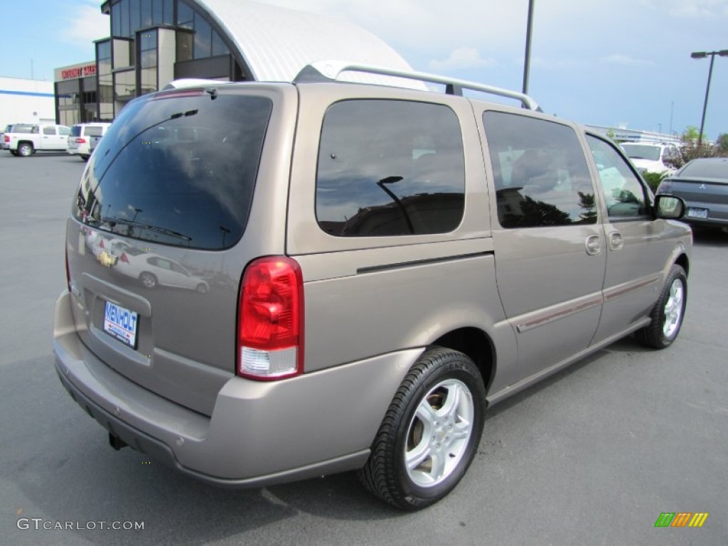 2006 Uplander LT - Amber Bronze Metallic / Cashmere photo #7
