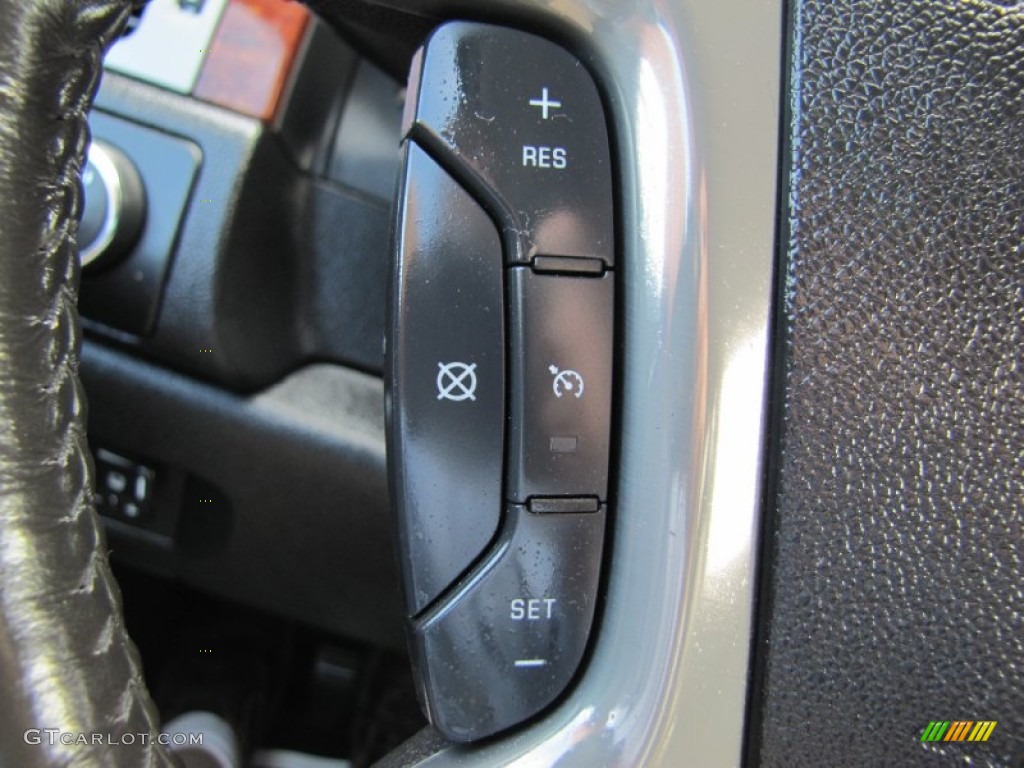 2009 GMC Sierra 3500HD SLT Crew Cab 4x4 Dually Controls Photo #68183172