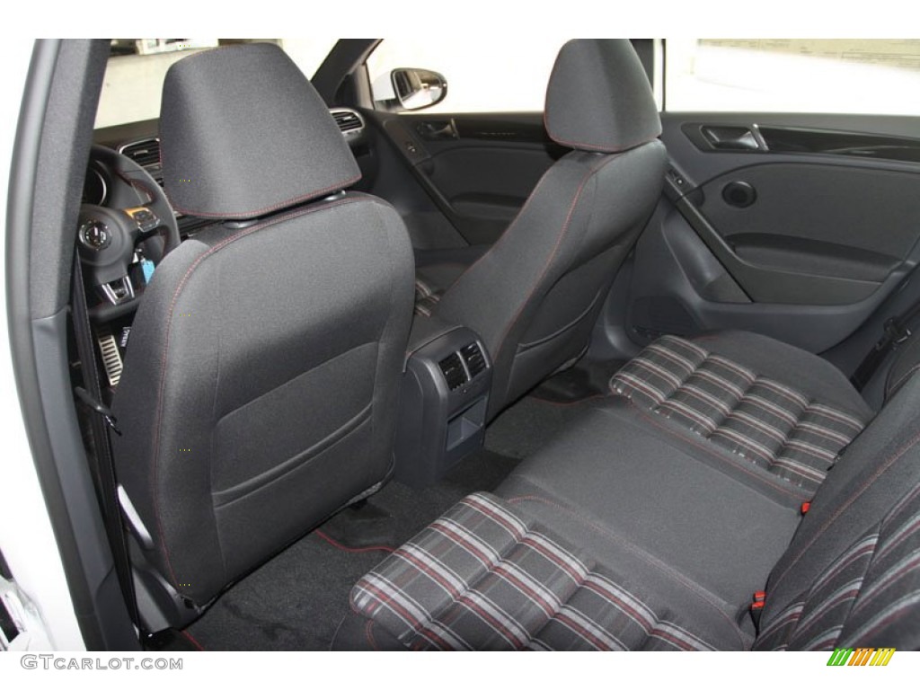 2013 GTI 4 Door - Candy White / Interlagos Plaid Cloth photo #14