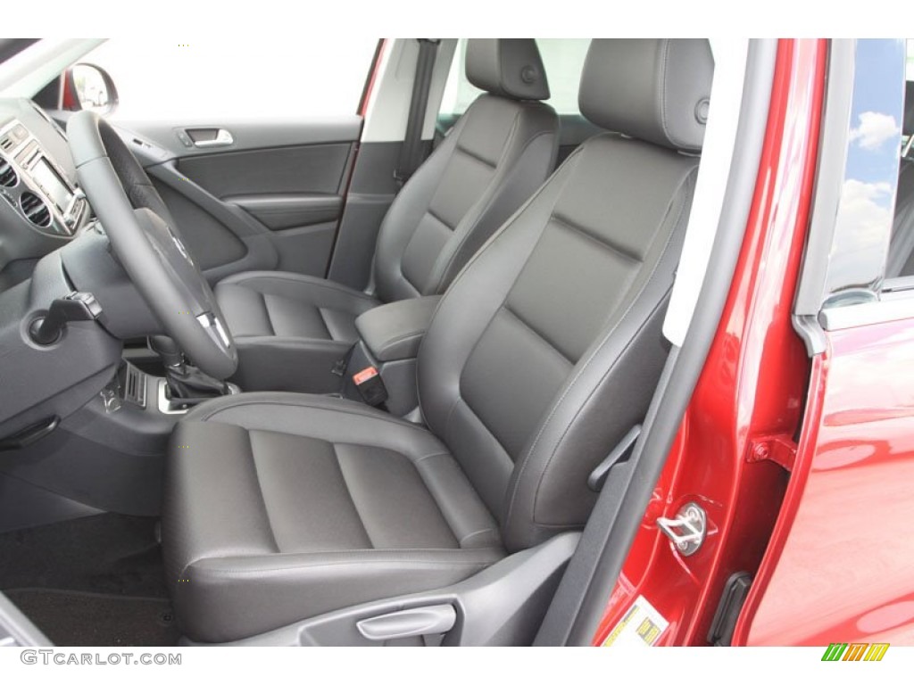 Black Interior 2013 Volkswagen Tiguan SE Photo #68183669