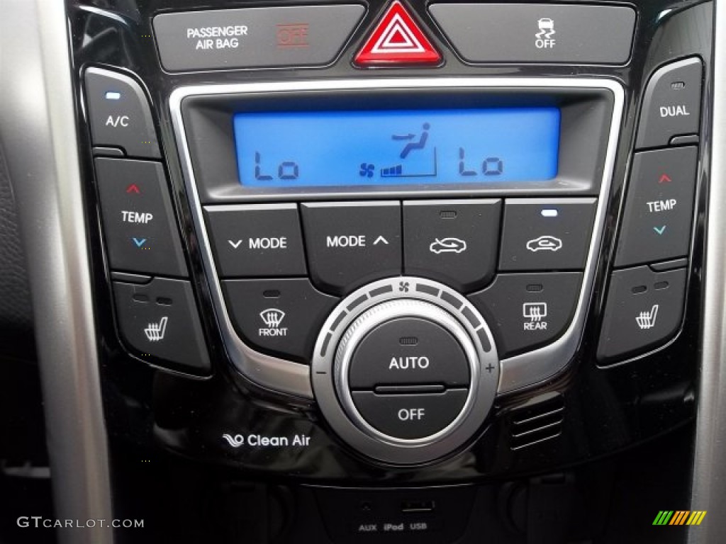 2013 Hyundai Elantra GT Controls Photo #68184021
