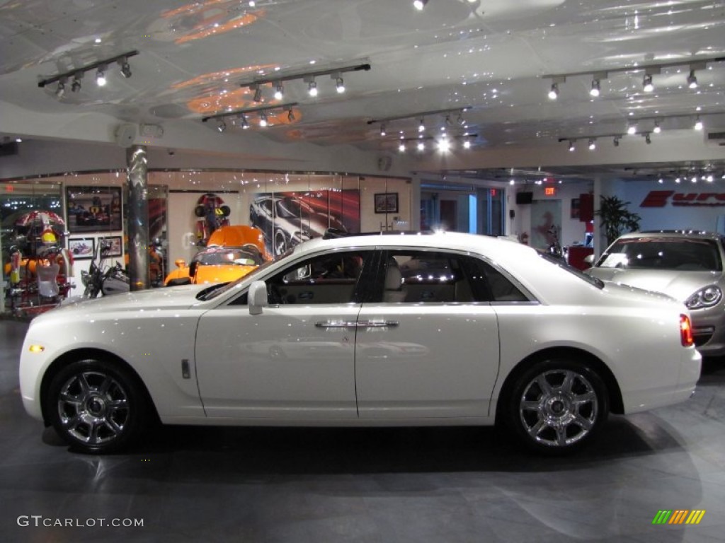 English White 2011 Rolls-Royce Ghost Standard Ghost Model Exterior Photo #68184093