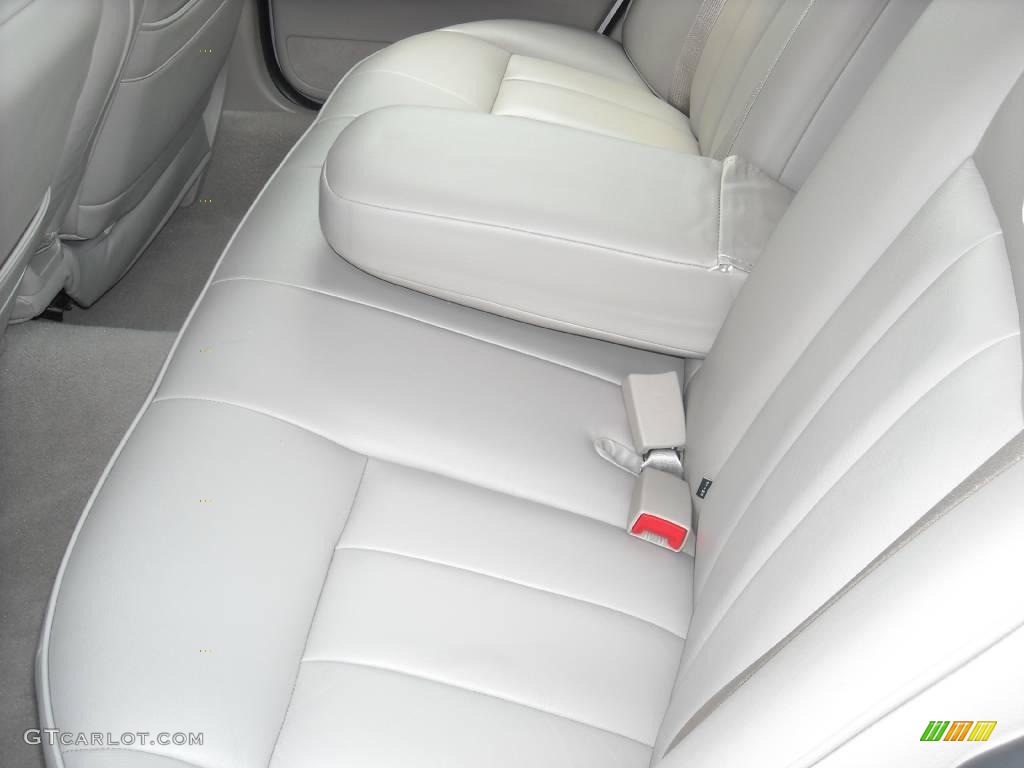 2006 Grand Marquis GS - Silver Birch Metallic / Medium Light Stone photo #21