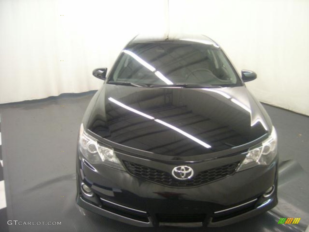 2012 Camry SE - Attitude Black Metallic / Black photo #2