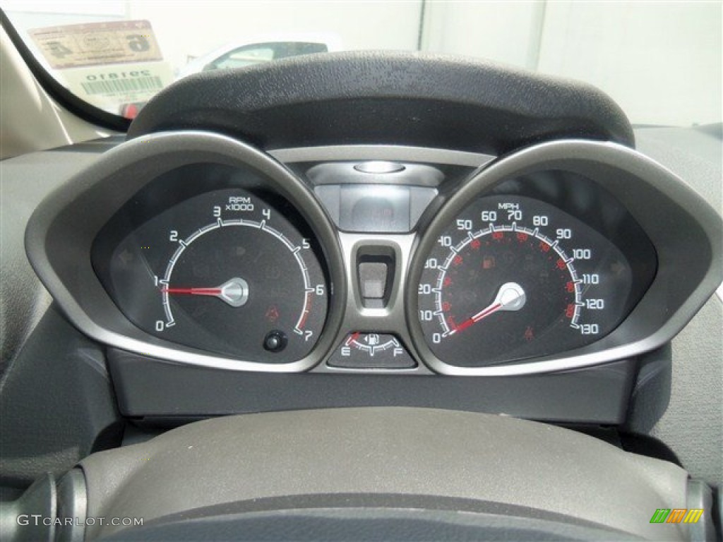 2012 Ford Fiesta SE Sedan Gauges Photo #68189454