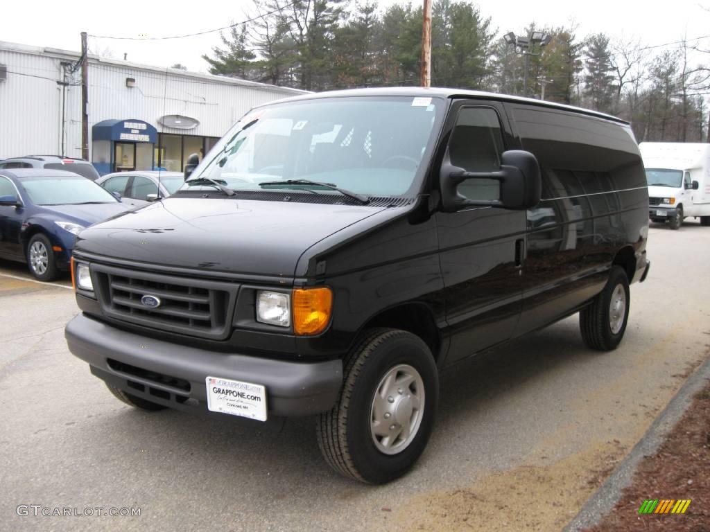 2007 E Series Van E250 Commercial - Black / Medium Flint Grey photo #11