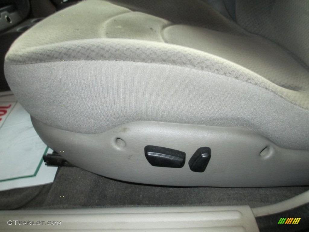 2005 Stratus SXT Sedan - Graphite Metallic / Dark Slate Gray photo #13