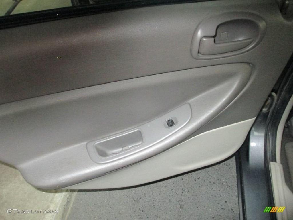 2005 Stratus SXT Sedan - Graphite Metallic / Dark Slate Gray photo #21