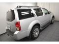 Silver Lightning Metallic - Pathfinder LE Photo No. 10