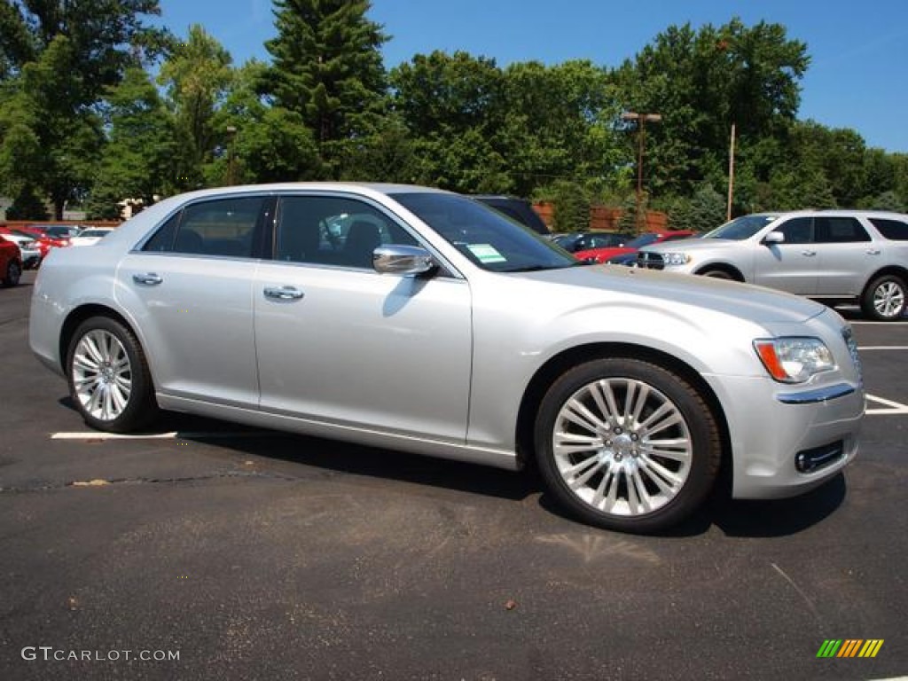 2012 300 C - Bright Silver Metallic / Black photo #2