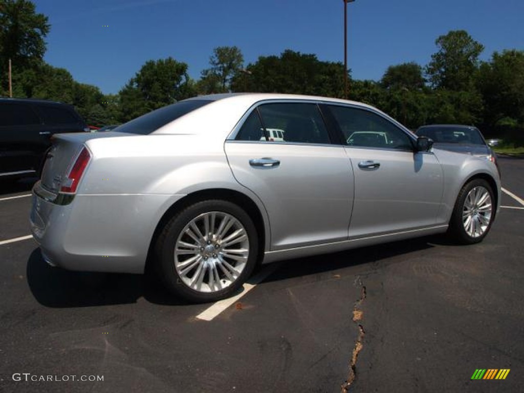 2012 300 C - Bright Silver Metallic / Black photo #3