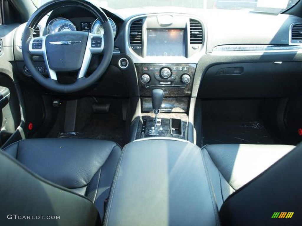 2012 300 C - Bright Silver Metallic / Black photo #5