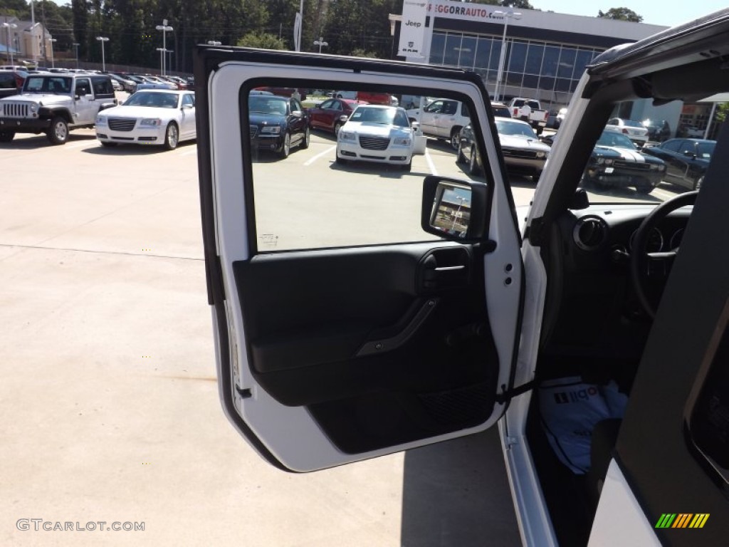 2012 Wrangler Sport 4x4 - Bright White / Black photo #15