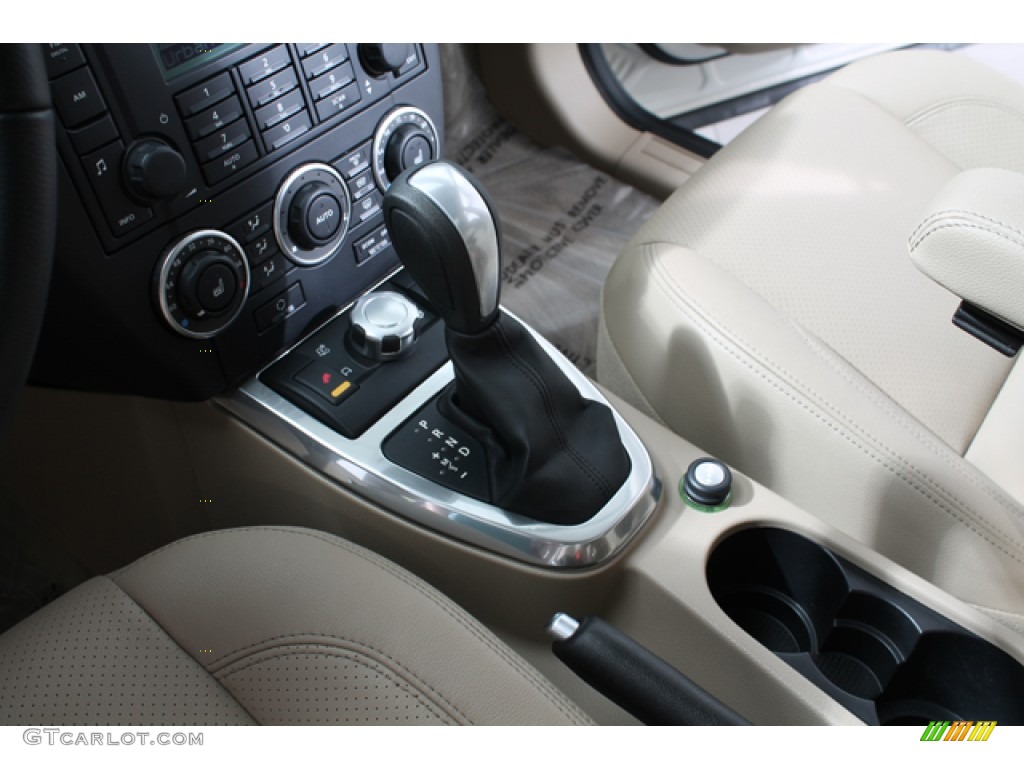 2009 Land Rover LR2 HSE Transmission Photos