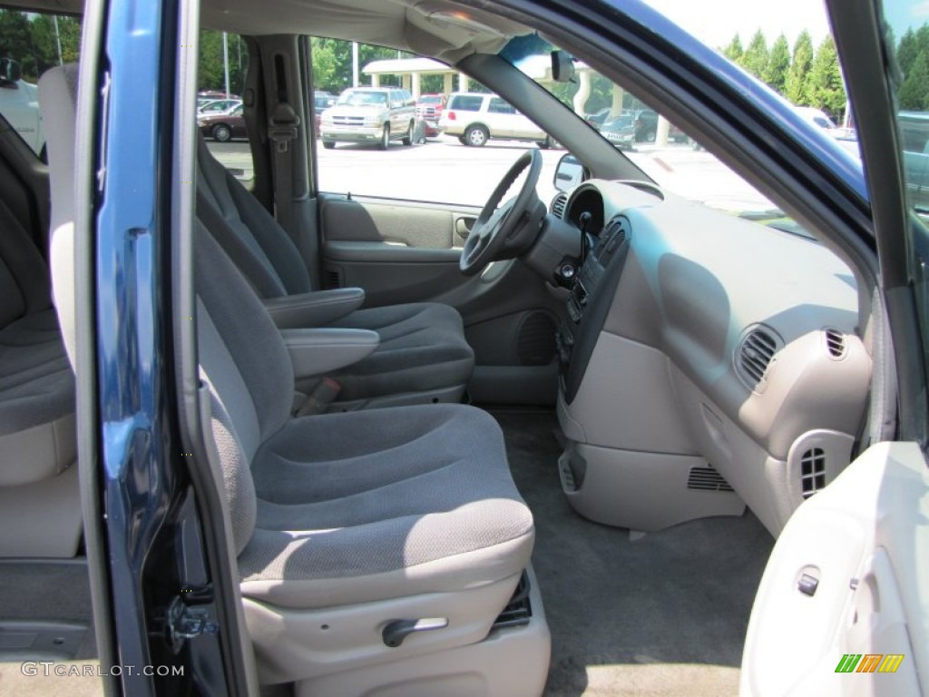 2001 Voyager  - Patriot Blue Pearl / Taupe photo #9