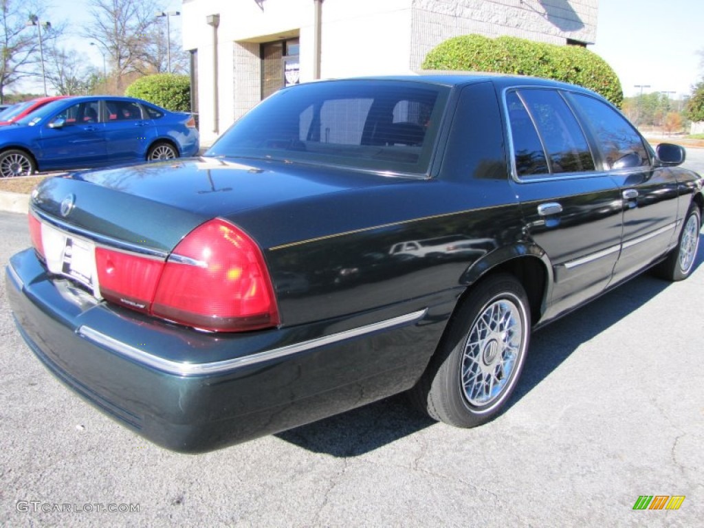 2002 Grand Marquis GS - Aspen Green Metallic / Light Graphite Grey photo #3