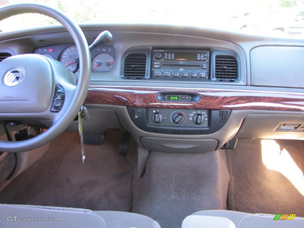 2002 Grand Marquis GS - Aspen Green Metallic / Light Graphite Grey photo #11