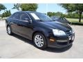 Black - Jetta SE Sedan Photo No. 7