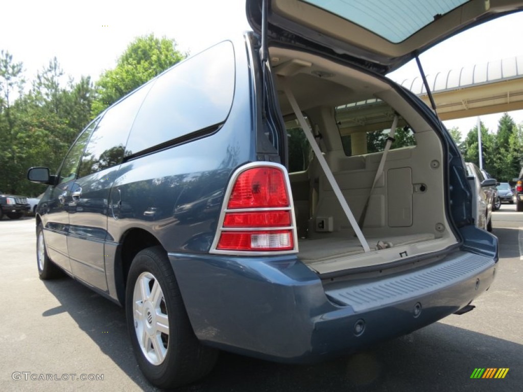 2004 Monterey Luxury - Norsea Blue Metallic / Pebble photo #10