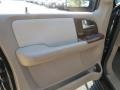 Black Clearcoat - Expedition XLT Photo No. 7