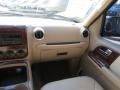 Black Clearcoat - Expedition XLT Photo No. 12