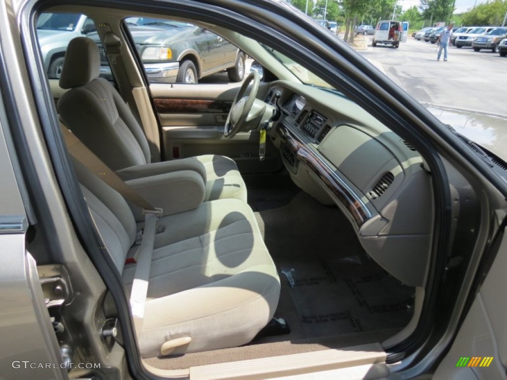 2004 Grand Marquis GS - Arizona Beige Metallic / Medium Parchment photo #10