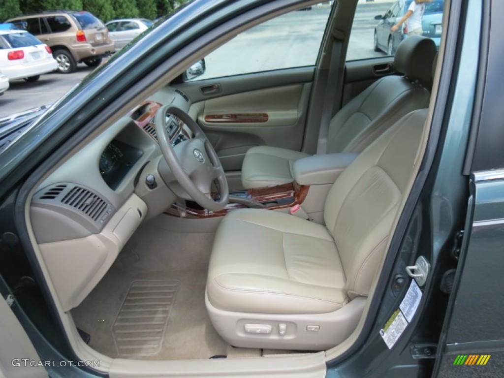 Stone Interior 2004 Toyota Camry LE Photo #68212761