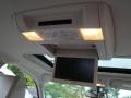 Summit White - Suburban 1500 LT 4x4 Photo No. 17